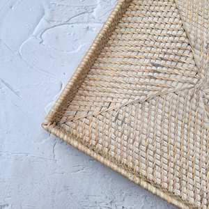 Bandeja de servicio rectangular de ratán tejida a mano con asas para desayuno, bebidas, aperitivos para café - Product Image 4