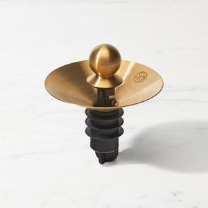 Bouchon de bouteille en métal de luxe fabriqué à la main, idéal pour les cadeaux de retour de mariage ou les faveurs de célébration d'anniversaire - Product Image 4