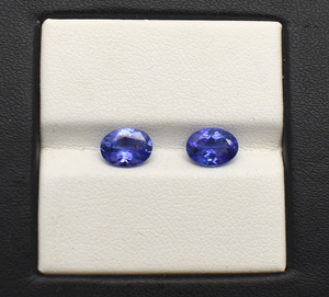 Tanzanite naturelle bleu vif pierres précieuses calibrées facettes coupe ovale pierres précieuses en vrac paire de Loupe élégante boucles d'oreilles propres - Product Image 1