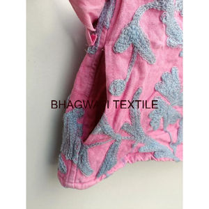 Chaqueta bordada superventas Suzani Oversize Winter Kimono Robe Uzbek Short Coat 2023 Mujeres Chaquetas bordadas Free Edge - Product Image 3