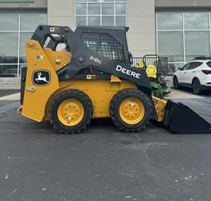 Chargeuse compacte sur pneus John Deere 318G 2026 avec moteur diesel Kubota, haute efficacité, chargeuse frontale, boîte de vitesses et pompe - Product Image 5