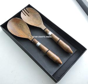 Juego de servidor de ensalada de madera de la mejor calidad india con mango de resina blanca para juegos de mesa de cocina cuchara y tenedor para comer alimentos - Product Image 3