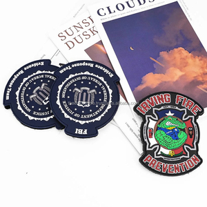 Nueva moda Pvc insignias etiqueta goma Logo proveedor personalizado Transferencia de Calor parches de goma insignias de Pvc para la venta tela de sarga - Product Image 4