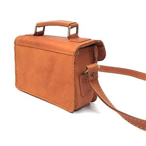 Bolso bandolera de cuero tostado clásico hecho a mano Indonesia Vintage Mini bolso de hombro con cierre de Asa superior elegante - Product Image 5