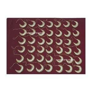 Forma De Luna tradicional hecha a mano India mano de obra plata Zari bordado con adorno de trabajo con cuentas para decoración del hogar propósito - Product Image 1