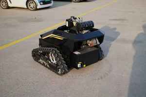 Tondeuse à fléaux multifonction haute puissance, robot agricole de désherbage à rayon de braquage nul, télécommande - Product Image 5