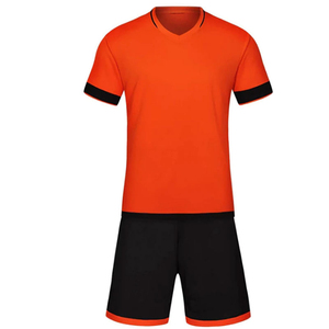 Ensembles de maillots de football d'hiver aux couleurs personnalisées, unis, imperméables et respirants, uniformes de football au design simple pour hommes, vente en gros - Product Image 4
