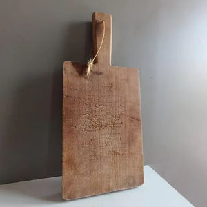 Dernière conception de planche à découper en bois faite à la main Design personnalisé pour les accessoires de cuisine pour la maison Hôtel et Restaurants - Product Image 1