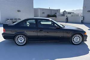 BMW M3 Coupé USADO de 1999 con Volante a la Izquierda/Derecha - Product Image 3