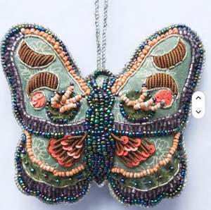 Adornos Colgantes Personalizados con Forma de Mariposa Familiar, Bola de Plástico con Cuentas, Decoración Navideña Colgante Personalizada para Árbol, Hecho a Mano con Zari - Product Image 1