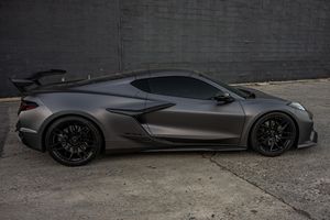 USED 2023 C0RV-ETTE Z06 C0UPE 3LZ Automatic Transmission <b>Panoramic</b> Sunroof LED Lights Ready to Ship - Product Image 4