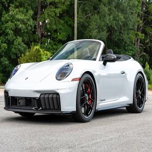 2025 911 Carrera 4 GTS Cabriolet 532 ch Hybride Turbo Flat-6, Transmission intégrale, Gris Glacé Métallisé - Product Image 1