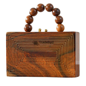 Bolso de Mano de Madera Tradebyd con Cadenas de Perlas, Flores Bordadas, Correa Extraíble, Cierre Magnético, Forro de Terciopelo, Calidad Premium, Moda - Product Image 1