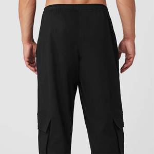 Pantalon Ripstop pour homme écologique et durable-Fabriqué à partir de matériaux recyclés, léger et durable pour l'exploration urbaine - Product Image 2
