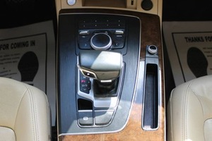 Auto Usado Confiable, A-udi Q5 Premium 2020, SUV 4x4 con 45 TFSI - Product Image 3