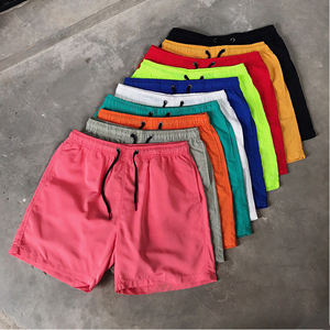 Été 2024 Shorts de plage pour hommes Pantalons de sport décontractés à séchage rapide Couleur solide Matériau super cool Peut chaud avec cordon de serrage pratique - Product Image 1