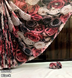 Sari en mousseline de soie à imprimé floral numérique Evergreen Design, achat en ligne en Inde, fabricant de mode féminine de Surat - Product Image 3