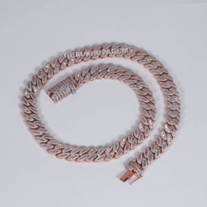 Présentant une chaîne très attrayante de conception récente fabriquée en argent sterling 925 ornée de diamants Moissanite envoûtants - Product Image 5