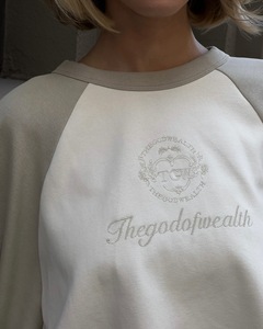 Conjunto de ropa deportiva de verano informal de talla grande para mujer 2025, pantalones cortos deportivos elásticos de manga corta con cuello bordado, transpirables de dos piezas - Product Image 6