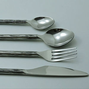 Ensemble de couverts de luxe haut de gamme avec manche en résine et lames en acier inoxydable pour une prise en main élégante et confortable, compatible lave-vaisselle, pour les fêtes et l'usage domestique - Product Image 1
