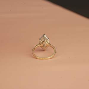 Bague de luxe en diamant de laboratoire de 2 carats, taille marquise, VS1, certifiée IGI SGL, or rose, argent, bijoux de fiançailles et de mariage pour femmes - Product Image 3