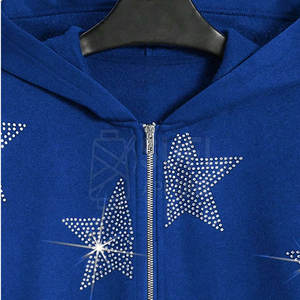 Sudadera con Capucha Brillante con Pedrería para Hombre, 100% Algodón, Ligera para Invierno, Elegante con Detalles de Piedras Reflectantes - Product Image 3