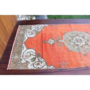 Alfombra vintage de 3.8x9.4 pies, alfombra turca, alfombra de lana con diseño de plantas y árboles naranjas - Product Image 5