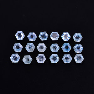Calidad de Grado Superior 100% Aguamarina Forma hexagonal facetada Tamaño calibrado suelto Piedra preciosa a precios asequibles Venta al por mayor - Product Image 3