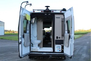 Fournisseur de camping-car d'occasion Winnebago Travato Classe B à moteur essence 2023, 59K km, à vendre - Product Image 6