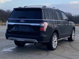 Vente en gros d'occasion 2019 Ford Expedition 4x2 Limited 4dr SUV à vendre pas cher prix avec sièges en cuir caméra arrière direction gauche - Product Image 3