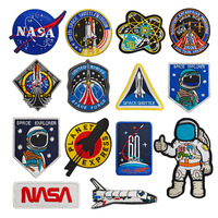 Patchs thermocollants brodés NASA Apollo en forme de cœur avec paillettes pour vêtements, combinaisons de ski, cadeaux en feutre non tissé