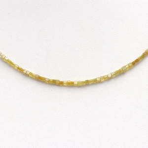 Collier de 16 pouces avec diamant jaune naturel étincelant de 1,5 à 2,5 mm, facetté en cube géométrique - Product Image 3