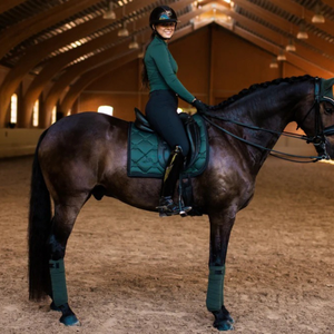 Tapis de selle anglais pour chevaux Matériau matelassé doux et respirant Durable et confortable pour l'équitation Tapis de selle d'équitation - Product Image 2