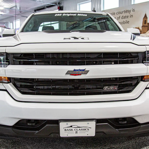 Chevrolet Silverado 2018, 260 Millas, 1.25, 800 HP, Motor V8 Supercargado, 4x4, Asientos de Cuero, Volante a la Izquierda, Cámara Trasera, Personalizado, OEM - Product Image 1