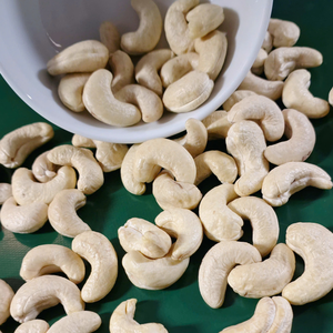 Meilleure qualité Kaju Badam noix noyaux noix de cajou WW240 SANTIGO noix de cajou privé imprimé Logo GRATUIT - Product Image 1