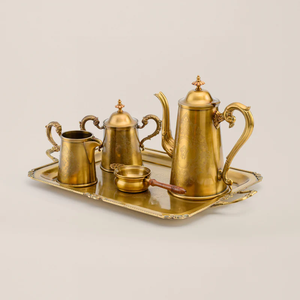 Plateau en laiton de luxe fabriqué par OEM pour les hôtels et les restaurants, offrant une présentation haut de gamme et une construction métallique durable - Product Image 5