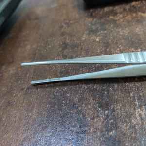 Pinza Vascular Rudraksh Medisystem de 6 Pulgadas, Acero Inoxidable, Manual, Reutilizable, Instrumento Microquirúrgico Clase I para Sellado de Vasos - Product Image 3