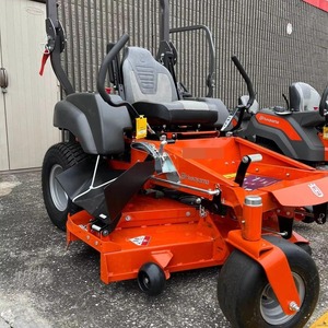 2024 pour Hus..varna MZ61, tondeuse industrielle autoportée de 61 pouces avec moteur Brigg & Stratton de 27 CV, transmission hydrostatique à rayon de braquage nul - Product Image 3