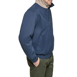 Blouson aviateur en nylon noir personnalisable pour hommes vêtements de fitness d'hiver avec tissu doux intérieur vêtements d'extérieur légers 2025 - Product Image 3