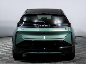 SUV 2025 con Tracción en las Cuatro Ruedas, Techo Metálico, Volante a la Izquierda, Asientos de Cuero, Autonomía de 700 km, Batería de 110 kWh, Techo Panorámico Individual - Product Image 3