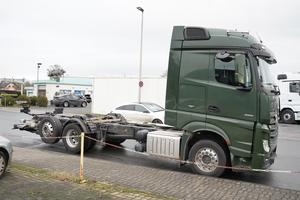 Neuf/occasion MERC EDES BE NZ ACTROS 2551 6X2 DIESEL COULEUR VERT Transmission automatique Norme d'émission Euro 6 - Product Image 4