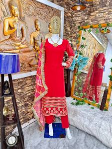 ชุดกางเกง Kurta แบบปักลายสำหรับงานปาร์ตี้ดีไซน์แฟนซีที่สง่างาม - Product Image 5
