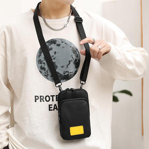 Petit sac à bandoulière en nylon imperméable pour femmes sac à bandoulière pour hommes pour voyage en gros pochettes de messager conception d'épaule confortable - Product Image 3
