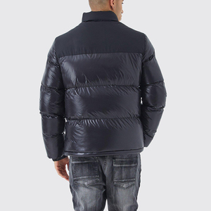 Veste matelassée en duvet de polyester avec logo personnalisé, veste décontractée pour homme, fermeture éclair, duvet de canard, prix bas, manteau pour homme pour l'hiver - Product Image 2