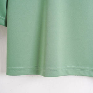 เสื้อยืดเอวลอยสำหรับผู้หญิงดีไซน์แบบมืออาชีพแฟชั่นยอดนิยมโลโก้แบบกำหนดเอง - Product Image 3