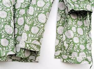 Traje de noche de algodón con estampado floral verde para mujer Camisa y pantalón con estampado de bosque Vestido de noche de ropa de dormir suave y sexy - Product Image 3