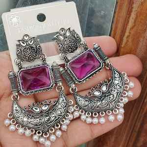 ต่างหูออกซิไดส์สำหรับผู้หญิงและเด็กผู้หญิงชุดประจำชาติอินเดียแบบดั้งเดิมเครื่องประดับห้อยแบบโบราณสำหรับใช้ในเทศกาลและในชีวิตประจำวัน - Product Image 6