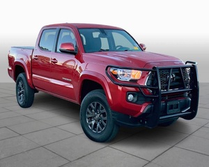 Camionnette 4x4 SR5 2023 d'occasion en excellent état, cabine double, benne courte - Product Image 4