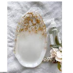 Plateau de service ovale brillant personnalisé en résine époxy coulée de silicone pour le stockage de bibelots d'aliments et de tapis de savon - Product Image 3