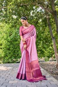 Sari de Seda Kanjivaram de Última Moda con Bordado Pesado en el Borde del Pallu para Fiestas y Festivales, Zona Fab, India, Pakistán - Product Image 2
